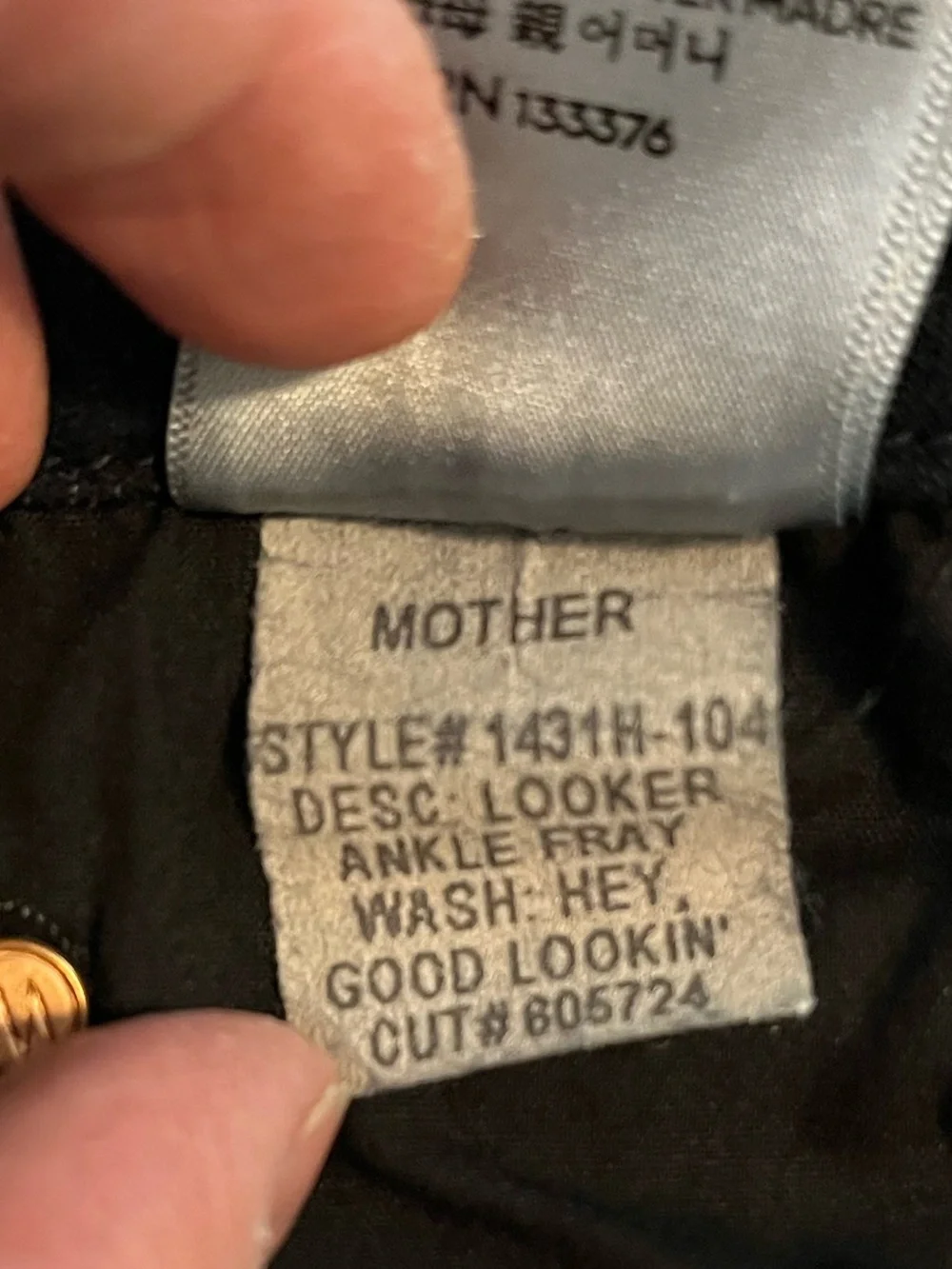 Women’s MOTHER Looker Ankle Fray Black Washed Denim Jeans - EUC Size 30